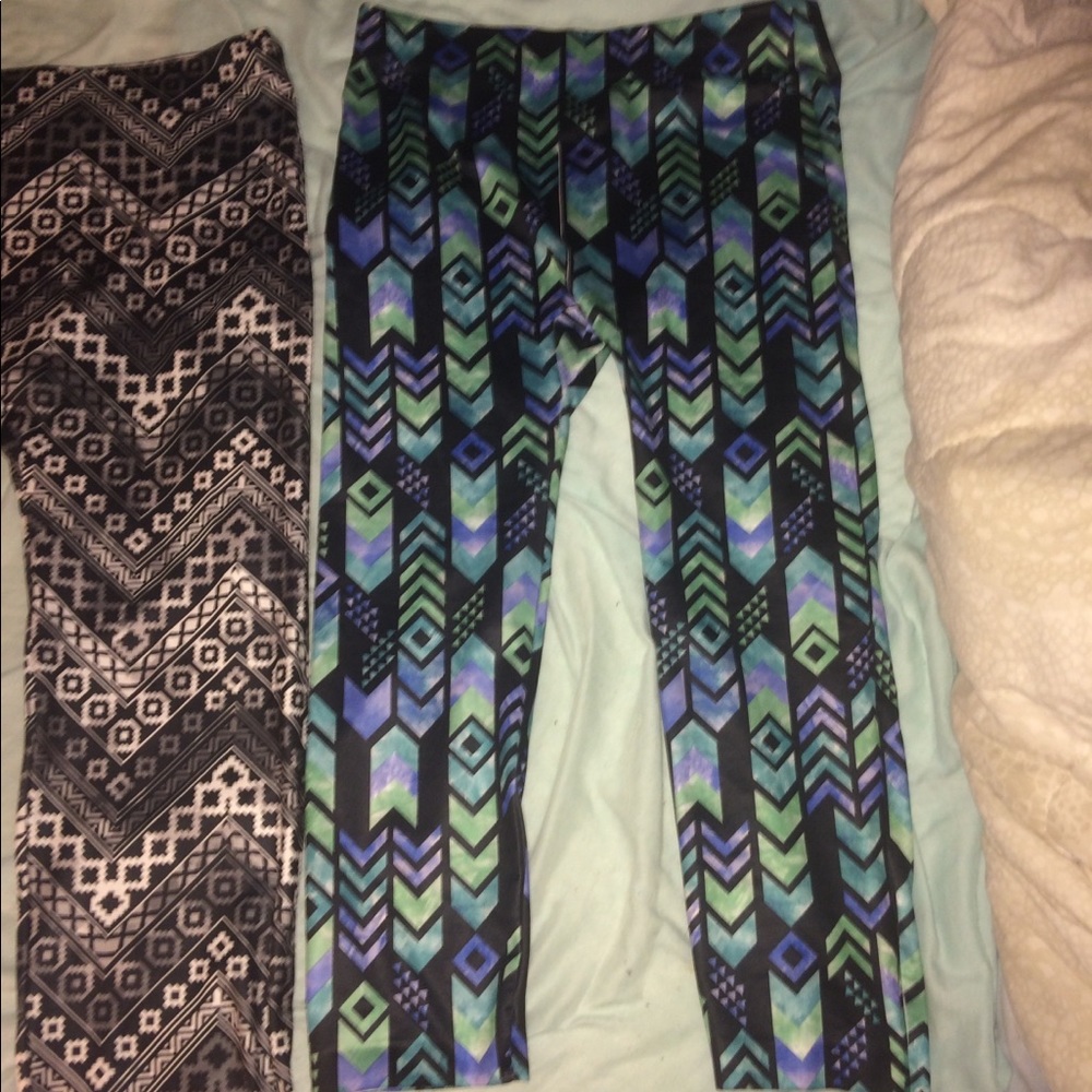 🤩 3 for $20 No boundaries design leggings